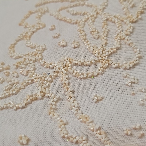 PEARL & BEAD EMBELLISHED TEE - Picture 4 of 12